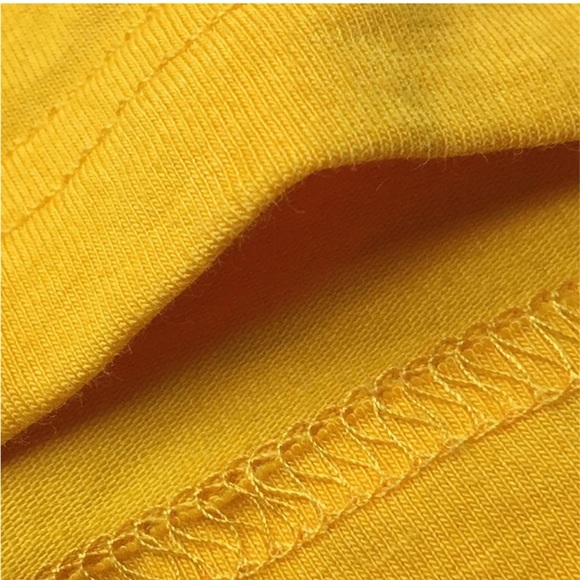 Women’s Graphic Tee - Picture 4 of 4